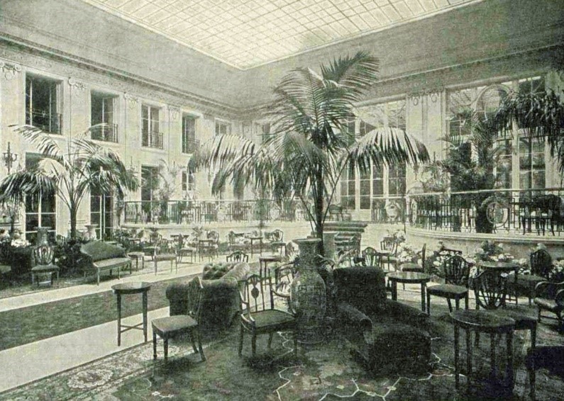 Palm Court Hotel